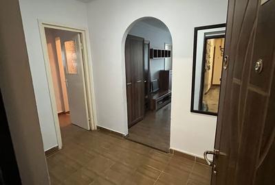 Apartament cu 3 camere decomandat, mobilat în Central - 3
