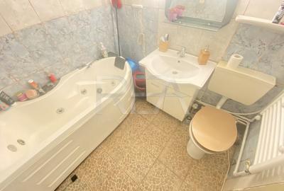 3 camere Margeanului Loc de parcare - 8