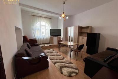 Garsonieră decomandată în Central - 8