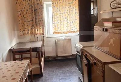 Apartament 2 camere, decomandat Micro 2 | Sta?ie autobuz vis-a-vis - 6