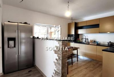 Casă cu 3 camere cu Teren 700 Mp în Mocira - 1