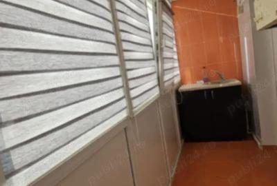 Apartament cu 3 camere semidecomandat în Crișan - 9