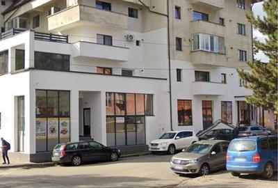 Spațiu comercial, de 75 mp, în Central - 3