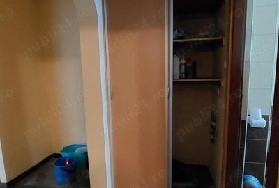 Apartament cu 3 camere semidecomandat în Tomis IV - 8
