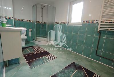 Casă cu 9 camere cu Teren 499 Mp în Limanu - 17