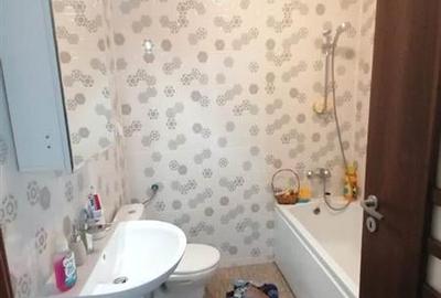 Casa - Prelungirea Ghencea-  Cartierul Latin -  135000E - negociabil -bucatarie - 13