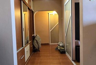 Apartament cu 2 camere decomandat în Podu Roș - 2