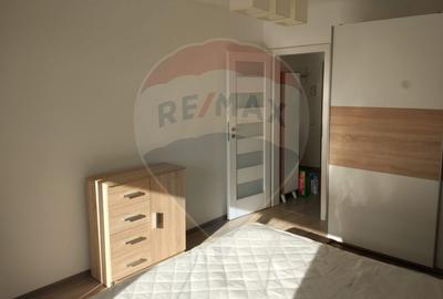Apartament cu 2 camere semidecomandat, mobilat în Iris - 4