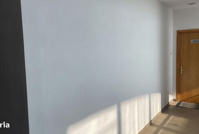 Spațiu comercial, de 200 mp, în Central - 9