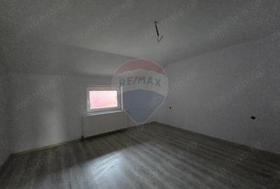 Apartament 3 camere de vanzare COMISION 0% - 6