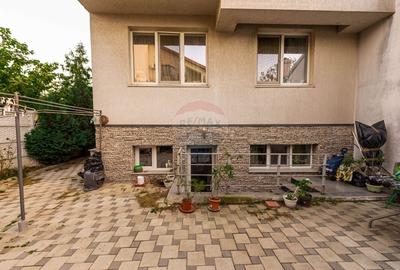 Apartament 3 camere, decomandat, de vanzare, 100mp curte proprie - 8