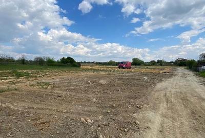 Teren de 420 mp, în Podari - 1