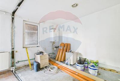 Casa cu 8 camere si 300mp curte, de inchiriat in zona Bd. Gloriei - 17