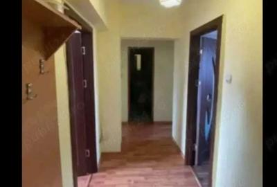 Apartament cu 3 camere decomandat în 1 Mai - 3