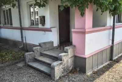 Casă cu 3 camere cu Teren 403 Mp în 1 Mai - 2