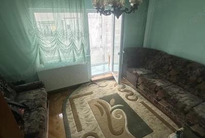 Apartament 3 camere de vanzare, cart. Dealul Florilor Apartament 3 camere de vanzare, cart. Dealul Florilor - 3