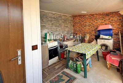 Casă cu 6 camere cu Teren 273 Mp în Central - 11