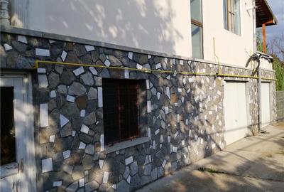 Casă cu 7 camere cu Teren 1621 Mp în Central - 7