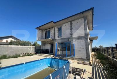 Casă cu 5 camere cu Canalizare în Malu Mare - 12