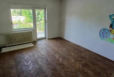 Casă cu 5 camere cu Teren 360 Mp în Caransebeș - 1