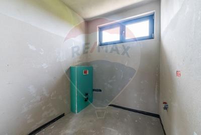Casa intr-un complex nou de 6 case insiruite, 4 camere  zona centrala - 10