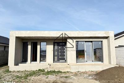 Casă cu 4 camere decomandat în Sântandrei - 10