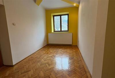 Apartament cu 3 camere decomandat în Centrul Istoric - 7