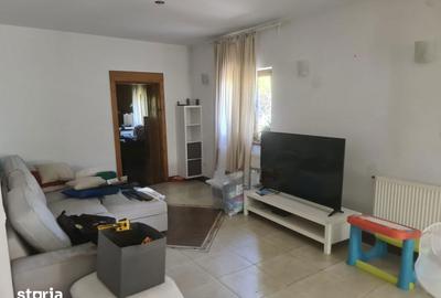 Casă cu 3 camere cu Teren 900 Mp în Central - 2