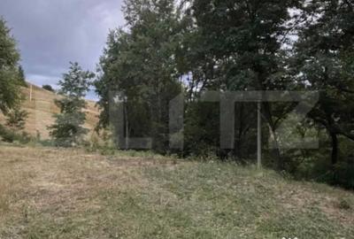 Teren de 1585 mp, în Central - 4