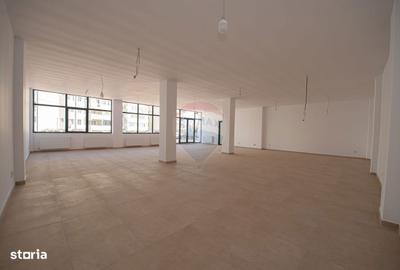 Spațiu comercial, de 186 mp, în Central - 10