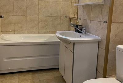 Apartament cu 3 camere semidecomandat, mobilat în Circumvalațiunii - 3