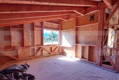 Casă cu 4 camere cu Canalizare în Cristian - 3