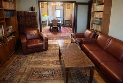 Apartament cu 3 camere decomandat, mobilat în P-ța Victoriei - 1