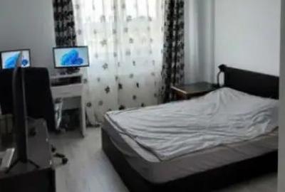 Apartament cu 3 camere decomandat în Tractorul - 3