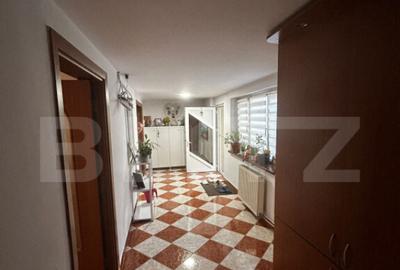 Casa de vanzare, 3 camere, teren 211 mp--Colosseum - 14