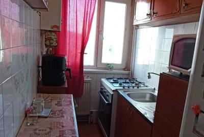 Apartament cu 4 camere decomandat în Dacia - 3