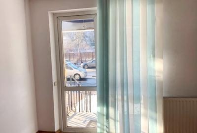 Spatiu comercial multifunctional,cu trafic intens pietonal si auto,zona Centrala - 1