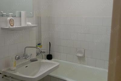 Apartament cu 3 camere decomandat în Decebal