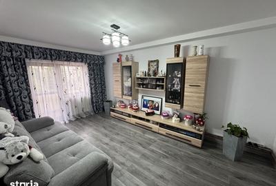 Apartament cu 4 camere decomandat în Micro 17 - 7
