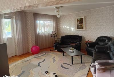Apartament cu 4 camere în Central