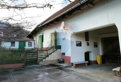 Casă cu 4 camere cu Teren 1084 Mp în Vale - 14
