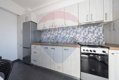 Apartament cu 2 camere decomandat, mobilat în Tractorul - 5