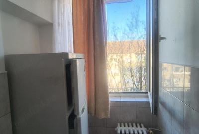 Garsonieră decomandată în Central - 5