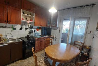 Apartament de inchiriat, 3 camere, Ultracentral, Oradea - 7