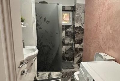 Casă individuală cu 8 camere cu Canalizare în Moșnița Nouă - 5