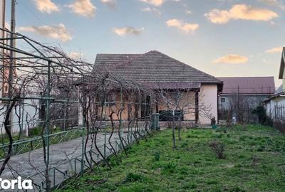 Casă cu 5 camere decomandat cu Teren 1487 Mp în Central - 2