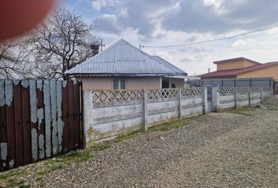 Casă cu 3 camere în Central - 1