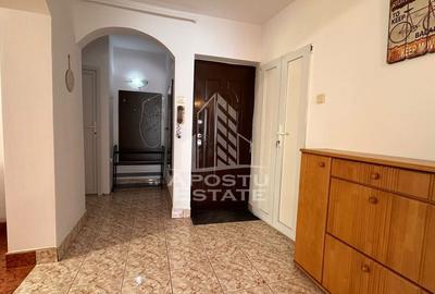 Apartament cu 3 camere semidecomandat, mobilat în Complex Studențesc - 3