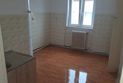 Apartament cu 2 camere semidecomandat în Soarelui - 7