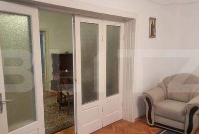 Casă cu 5 camere cu Teren 380 Mp în Central - 2